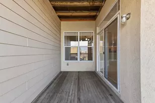 1619 N Farwell Ave, Milwaukee, WI 53202 - Photo 17