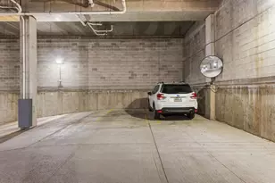 1619 N Farwell Ave, Milwaukee, WI 53202 - Photo 39