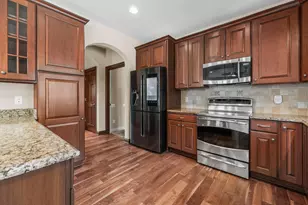 1432 Red Oak Dr, Hartford, WI 53027 - Photo 5