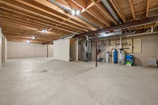 1432 Red Oak Dr, Hartford, WI 53027 - Photo 27