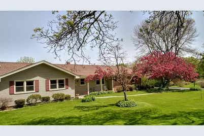 4394 S Pin Oak Ln #254, Waukesha, WI 53189 - Photo 1