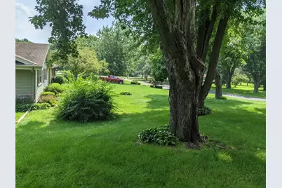 4394 S Pin Oak Ln #254, Waukesha, WI 53189 - Photo 3