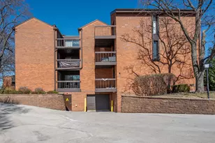 5200 S Tuckaway Blvd, Greenfield, WI 53221 - Photo 39