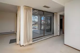 5200 S Tuckaway Blvd, Greenfield, WI 53221 - Photo 9