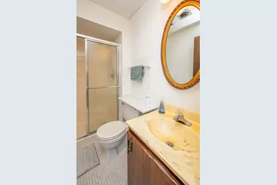 5200 S Tuckaway Blvd #270D, Greenfield, WI 53221 - Photo 15