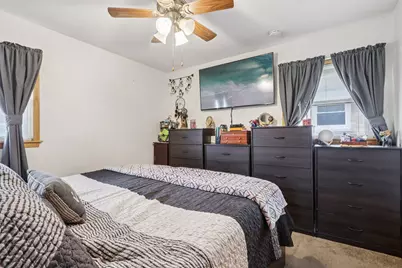 2306 S 85th St, West Allis, WI 53227 - Photo 11