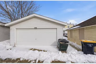 1955 S 57th St, West Allis, WI 53219 - Photo 7