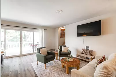 1452 N Lapham St, Oconomowoc, WI 53066 - Photo 9