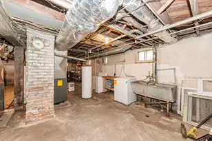 2813 N Humboldt Blvd, Milwaukee, WI 53212 - Photo 35