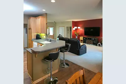 N173W20101  Crestview Dr, Jackson, WI 53037 - Photo 5