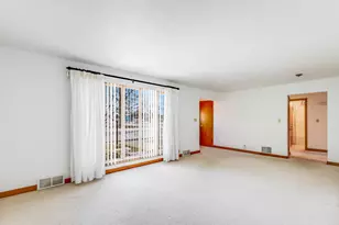 1503 S 25th St, Manitowoc, WI 54220 - Photo 5