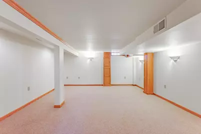 1503 S 25th St, Manitowoc, WI 54220 - Photo 15