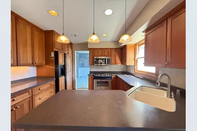 302  Wakefield Downs -, Wales, WI 53183 - Photo 7