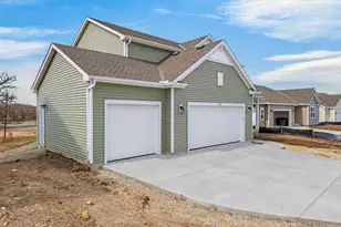 674 Stonefield Ln, Whitewater, WI 53190 - Photo 37