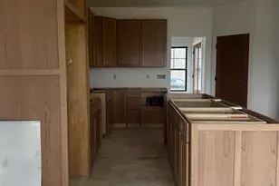 N66W21075 Sweet Clover Dr, Menomonee Falls, WI 53051 - Photo 7