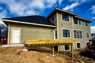 N66W21075 Sweet Clover Dr, Menomonee Falls, WI 53051 - Photo 17