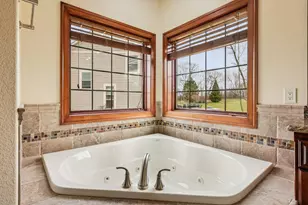 560 Birchwood Dr, Hartland, WI 53029 - Photo 23