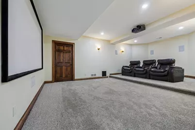 560  Birchwood Dr, Hartland, WI 53029 - Photo 45