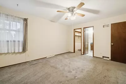 9930 W Magnolia St, Milwaukee, WI 53224 - Photo 15