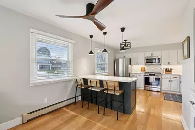 630  Pleasant Dr, Hartland, WI 53029 - Photo 3