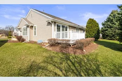 617  Hickory Hollow Rd #A, Racine, WI 53185 - Photo 35