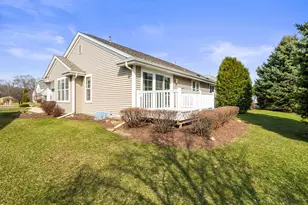 617 Hickory Hollow Rd, Racine, WI 53185 - Photo 35