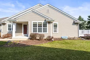 617 Hickory Hollow Rd, Racine, WI 53185 - Photo 31