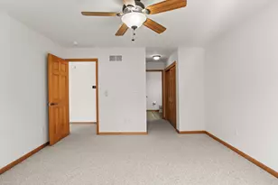 617 Hickory Hollow Rd, Racine, WI 53185 - Photo 13