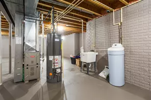 617 Hickory Hollow Rd, Racine, WI 53185 - Photo 43