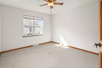 617  Hickory Hollow Rd #A, Racine, WI 53185 - Photo 19