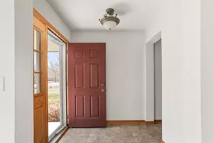 617 Hickory Hollow Rd, Racine, WI 53185 - Photo 23