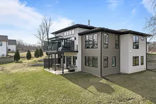 W4536 W Lakeview Glen Dr, Geneva, WI 53147 - Photo 5