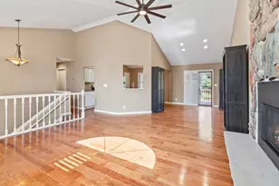 W260 Vista Dr, Ixonia, WI 53066 - Photo 11