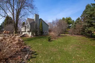 W260 Vista Dr, Ixonia, WI 53066 - Photo 3