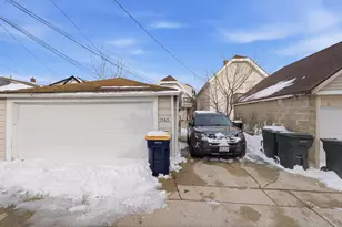 1565 S 57th St, West Allis, WI 53214 - Photo 43