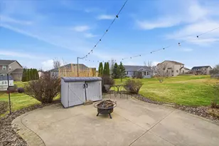 N8330 Whippoorwill Rd, Ixonia, WI 53036 - Photo 7