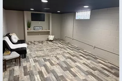 5879 N 29th St, Milwaukee, WI 53209 - Photo 11