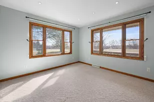 W1132 Hilltop Rd, Rubicon, WI 53078 - Photo 9