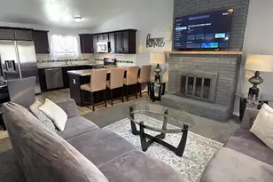 2811 Ruby Ave, Racine, WI 53402 - Photo 9