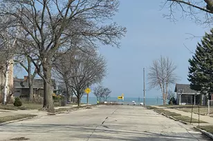 2811 Ruby Ave, Racine, WI 53402 - Photo 25