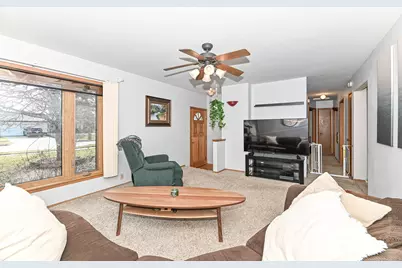 6015 S 18th St, Milwaukee, WI 53221 - Photo 7