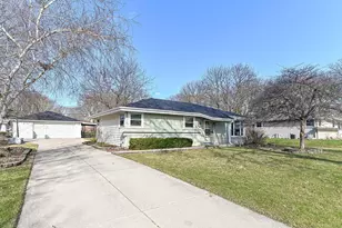 6015 S 18th St, Milwaukee, WI 53221 - Photo 1