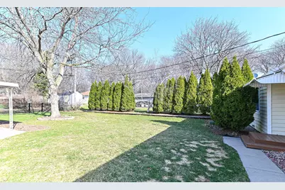 6015 S 18th St, Milwaukee, WI 53221 - Photo 33