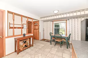 6015 S 18th St, Milwaukee, WI 53221 - Photo 11