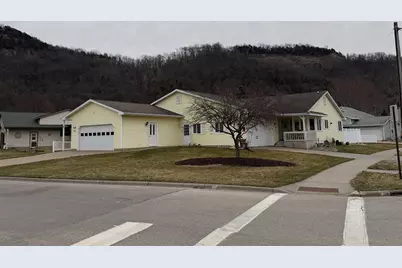 3304  Solaris Ln, La Crosse, WI 54601 - Photo 3