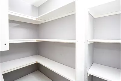 1845 N Warren Ave #1847, Milwaukee, WI 53202 - Photo 29