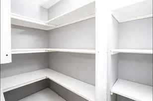 1845 N Warren Ave, Milwaukee, WI 53202 - Photo 29