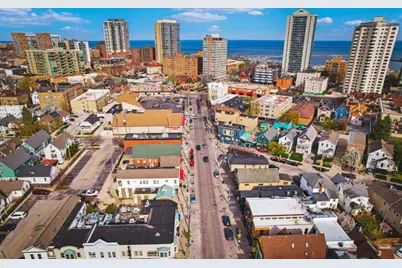 1845 N Warren Ave #1847, Milwaukee, WI 53202 - Photo 33