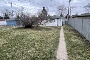 8243 W Grantosa Dr, Milwaukee, WI 53218 - Photo 15