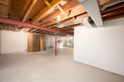 9508 W Maple Ct #01, West Allis, WI 53214 - Photo 19